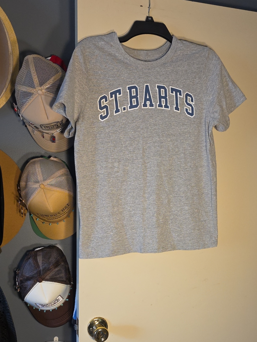 Zoe + Liv Heather Grey 'ST.BARTS' Graphic Tee